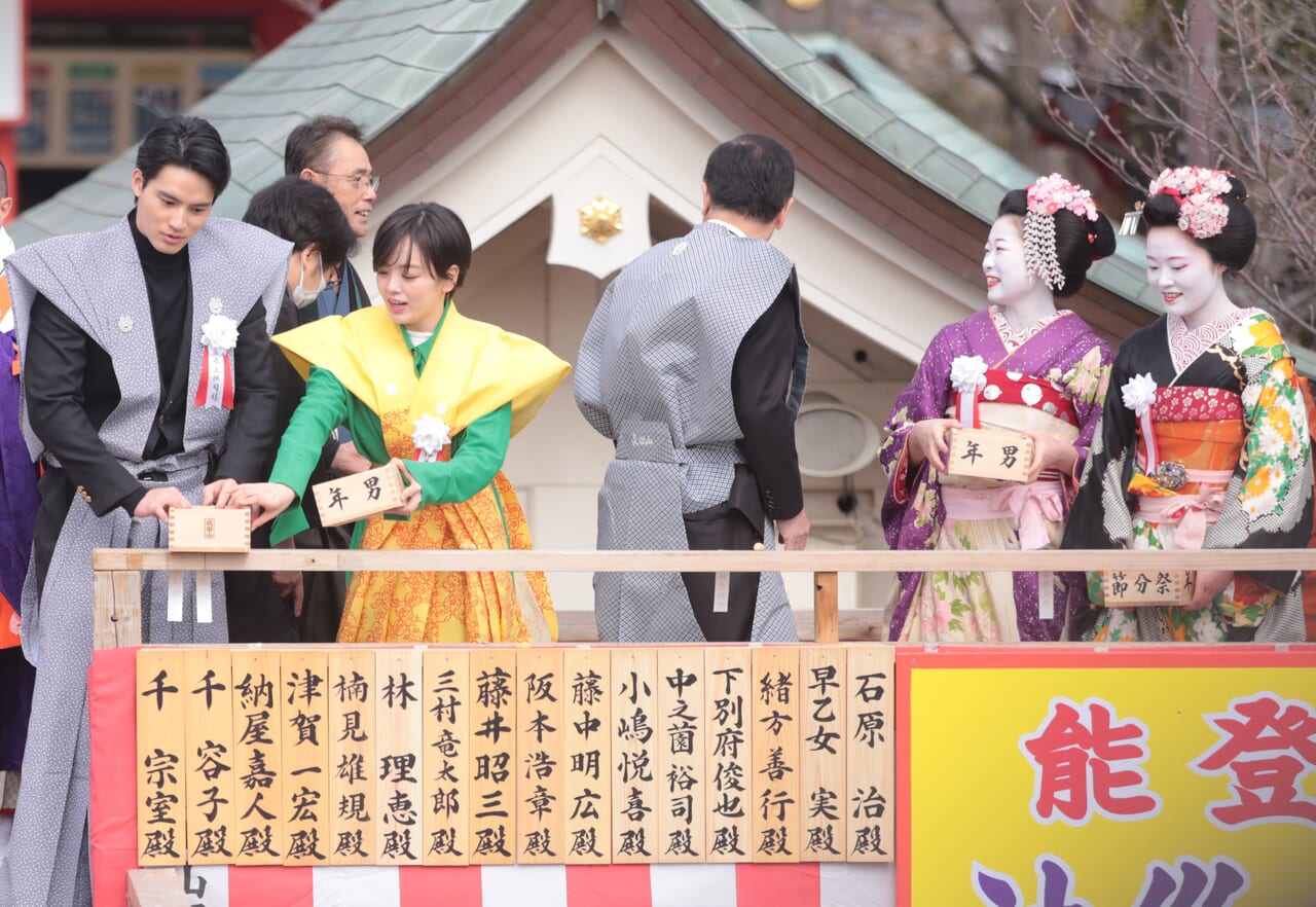 成田山不動尊での節分祭