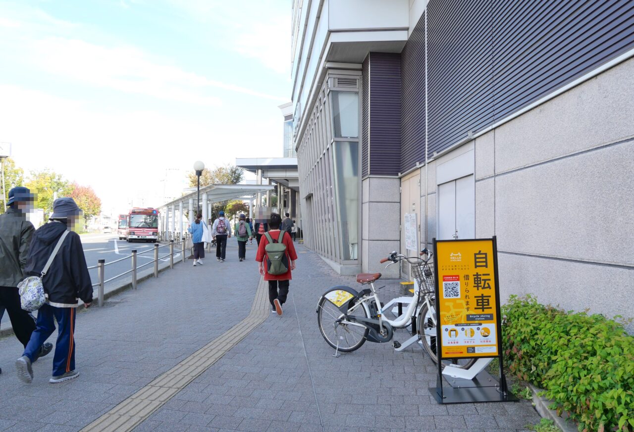 寝屋川市駅のシェアサイクルステーション