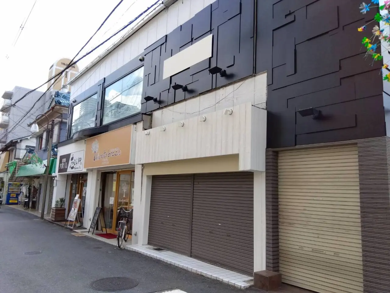 ミーコのカステラ×永遠の豆富屋ができる建物
