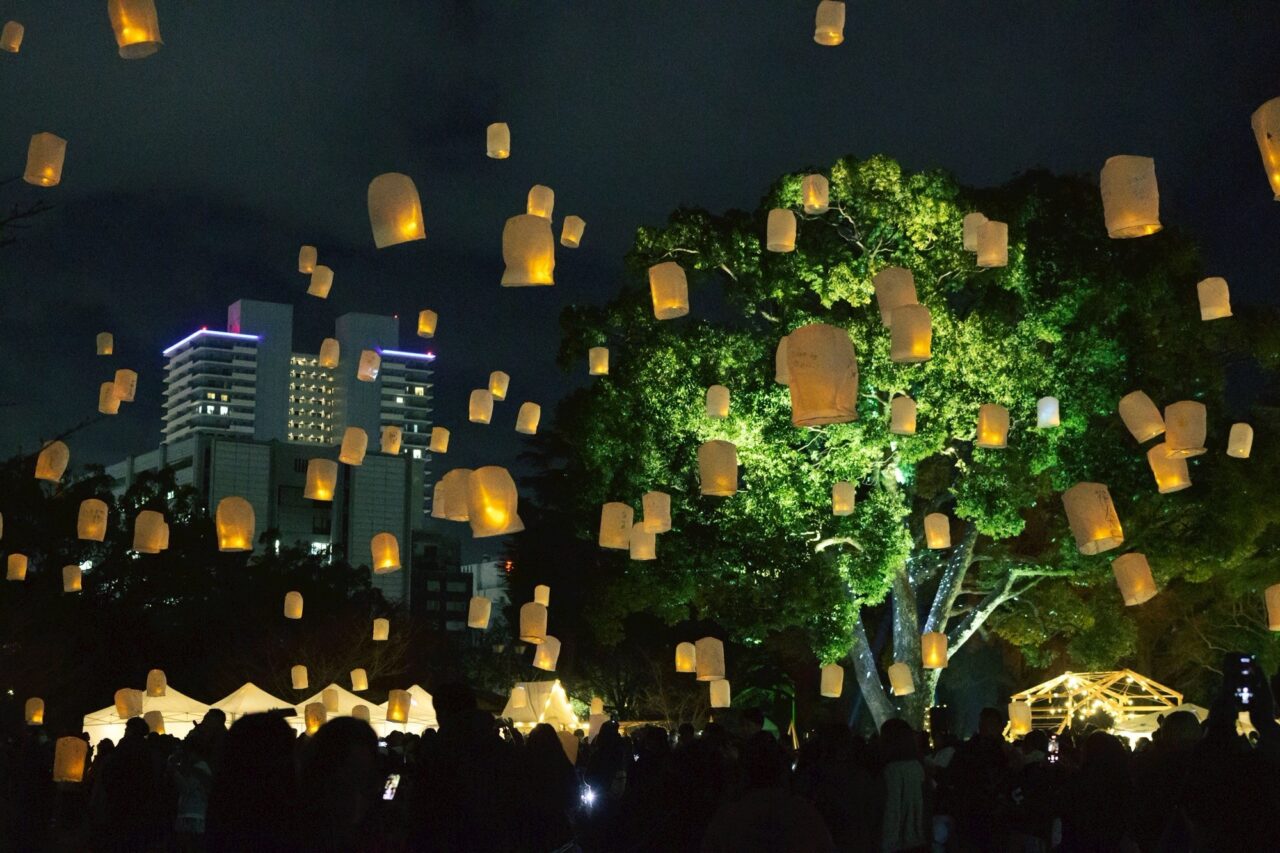 ランタン夜市とWONDERFUL AFTER HOLIDAY