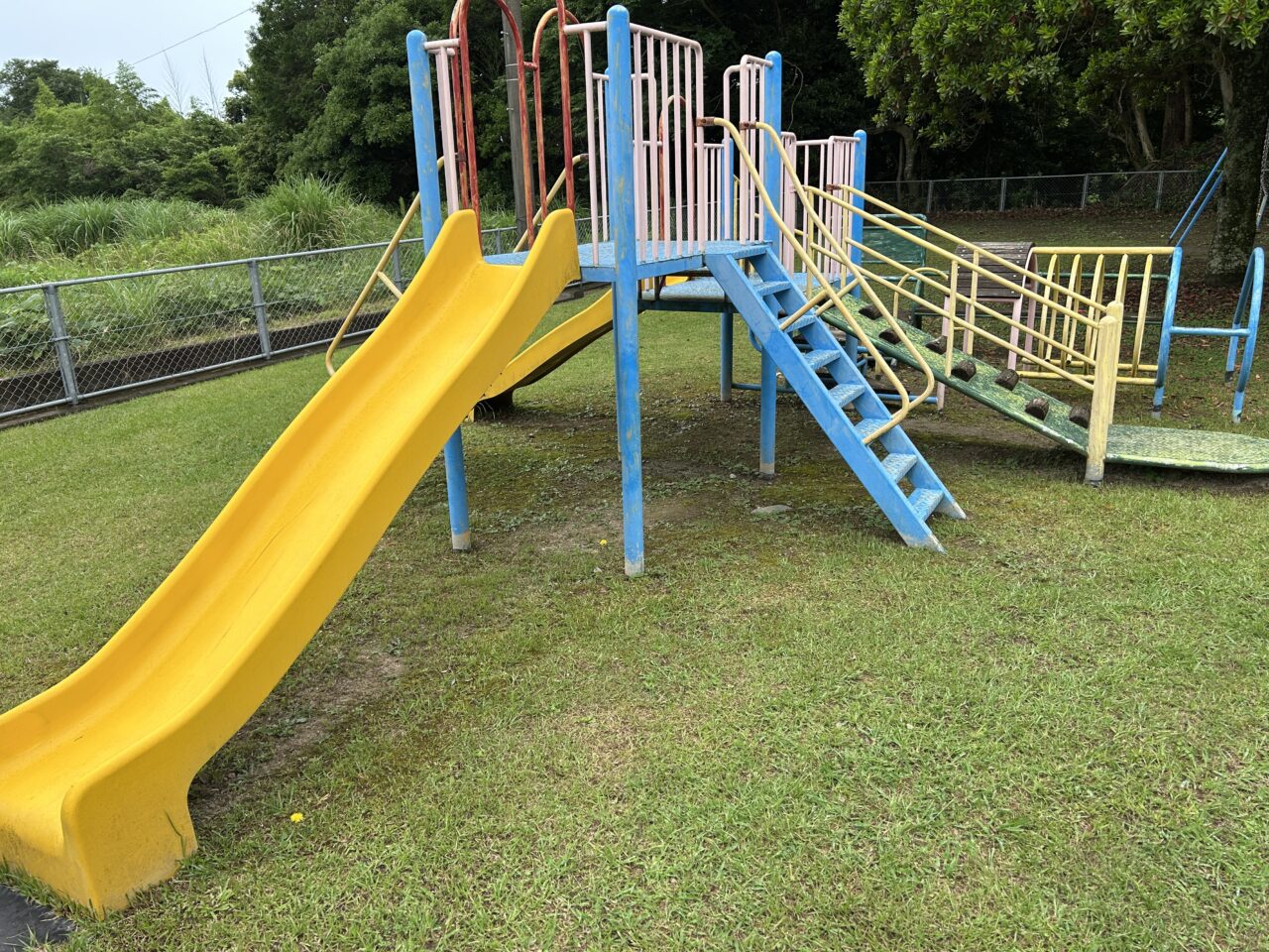 出水市上畑公園遊具
