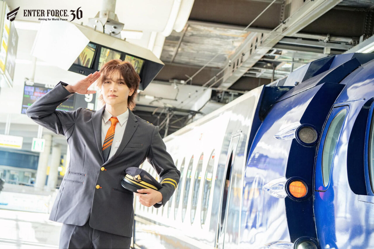 ゲーム実況ストリーマーのキミトスさんが南海難波駅の特別駅長に！ eスタジアムなんば本店では4/25〜5/10の期間、ミュージアムやコラボカフェも開催