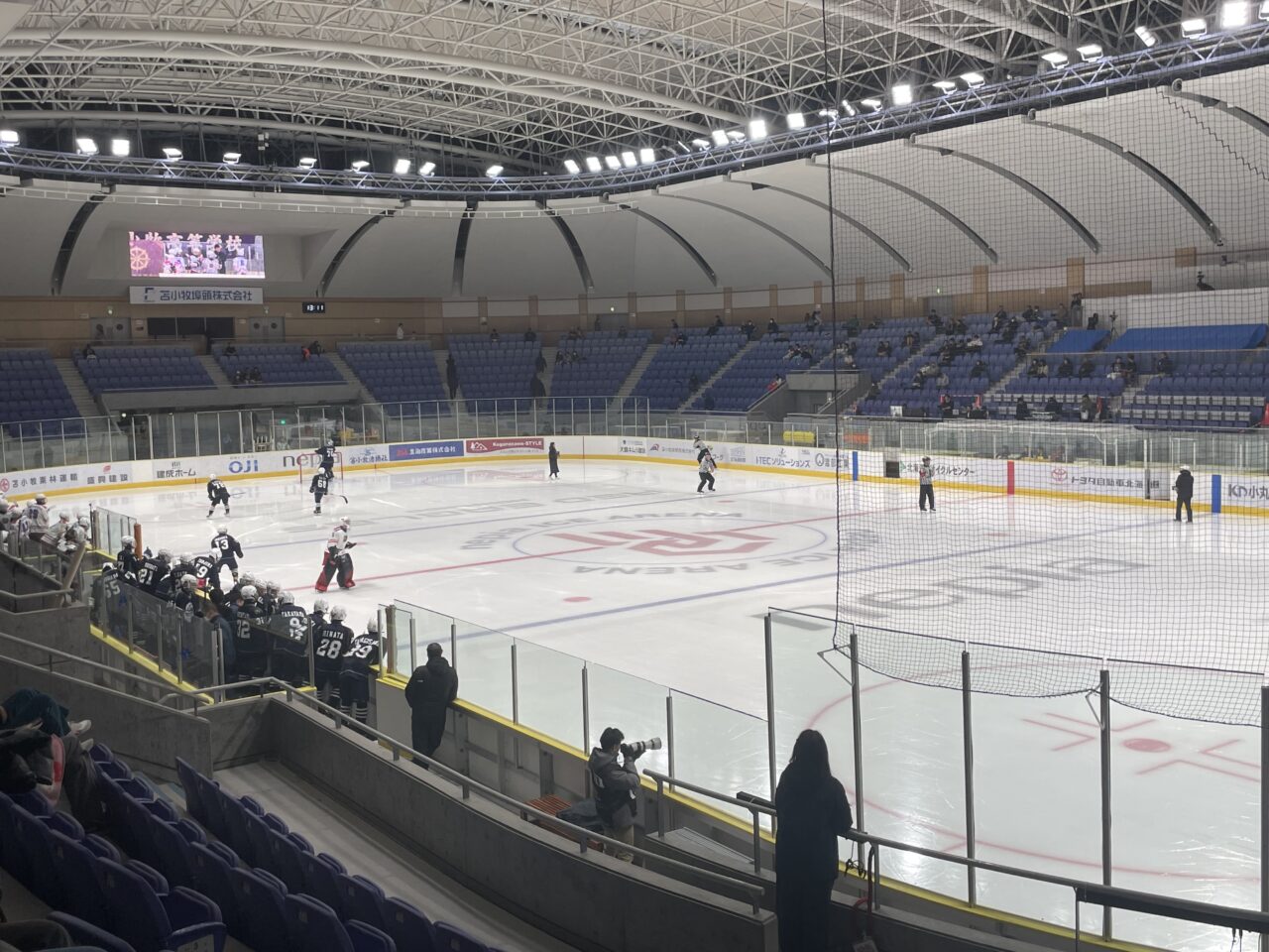 アイスホッケー