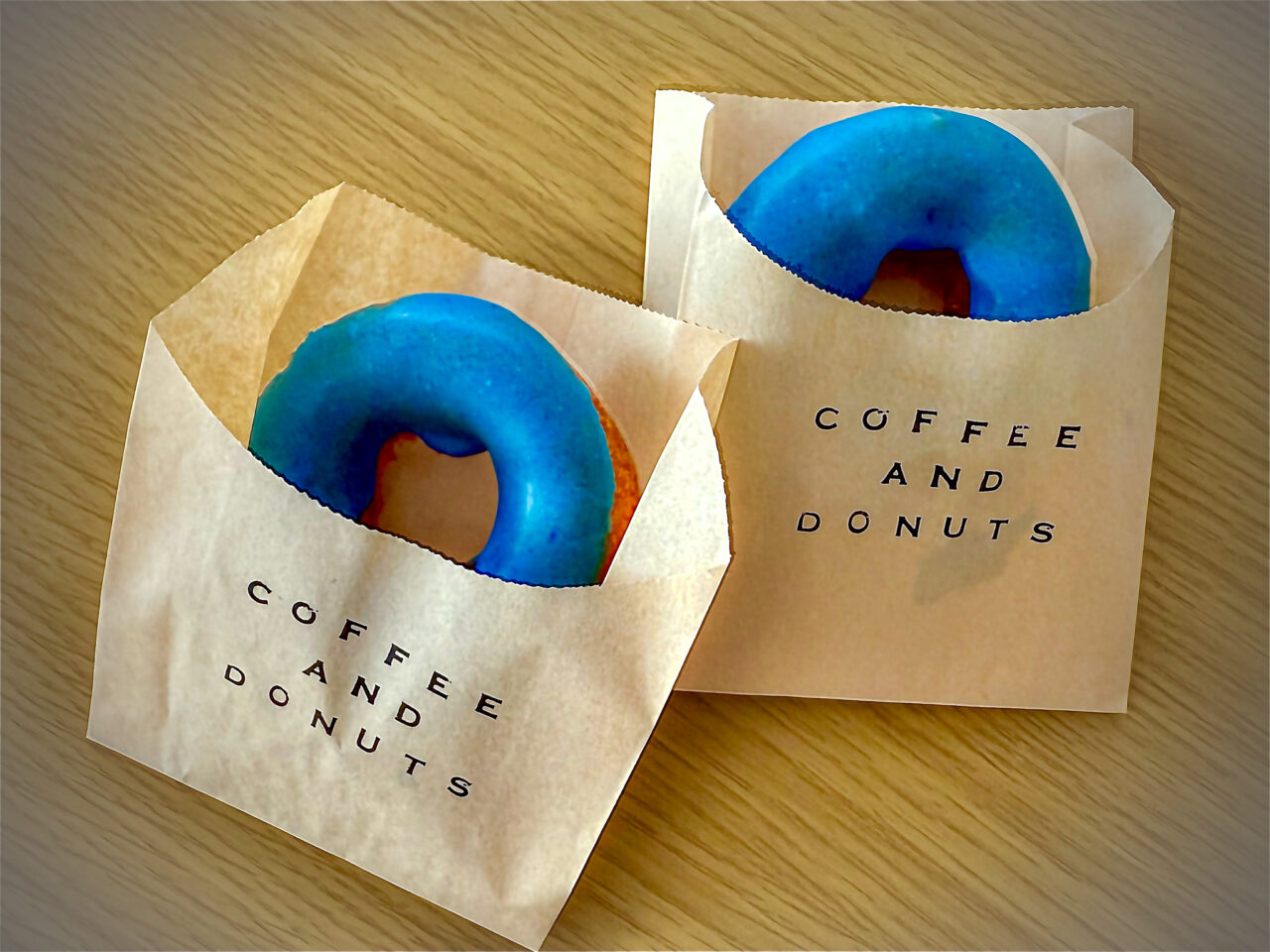2025年7月 COFFEE AND DONUTS One Blue