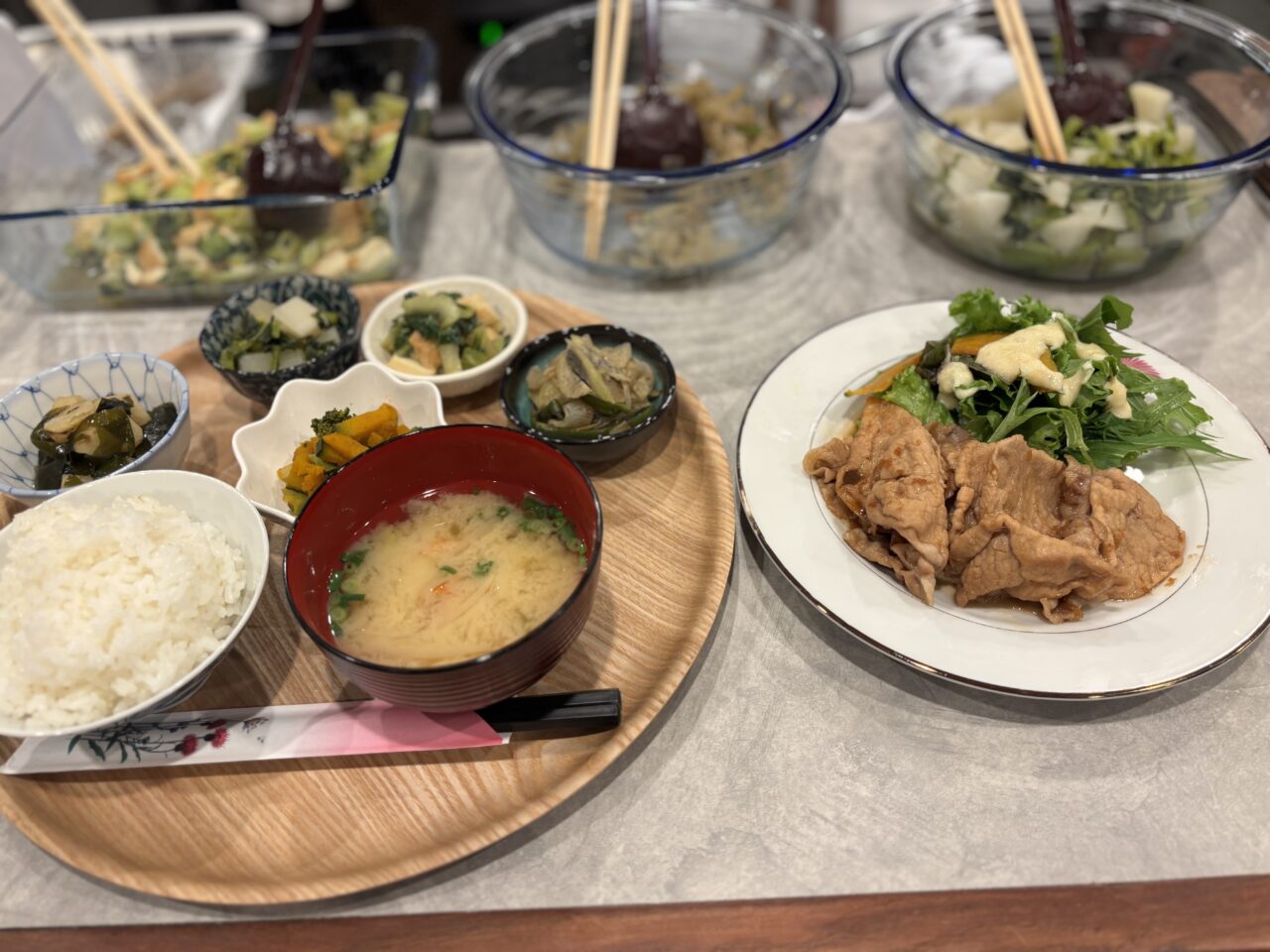 人気の生姜焼き定食