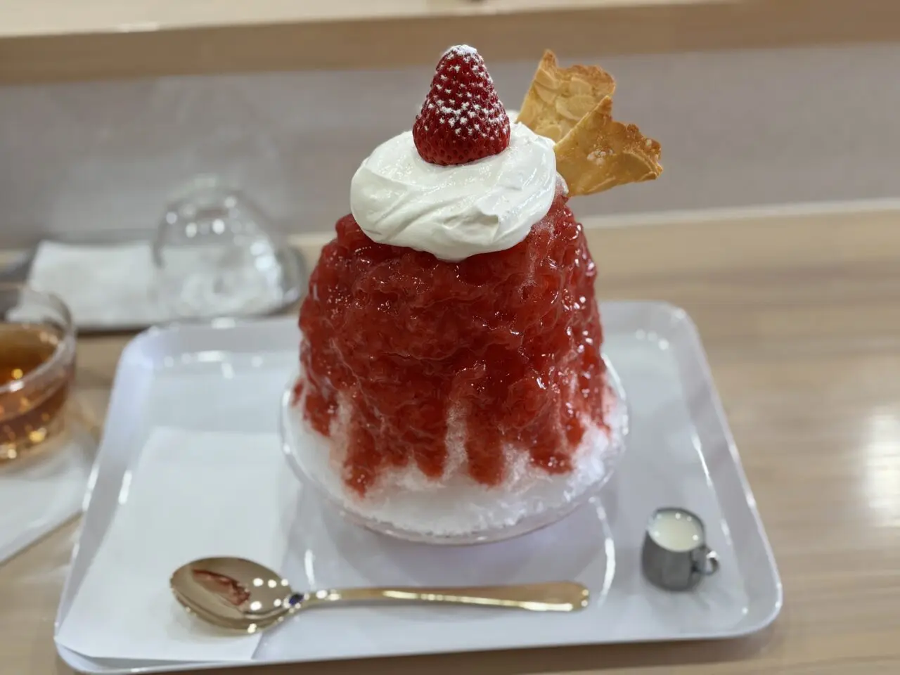 いちごみるく氷