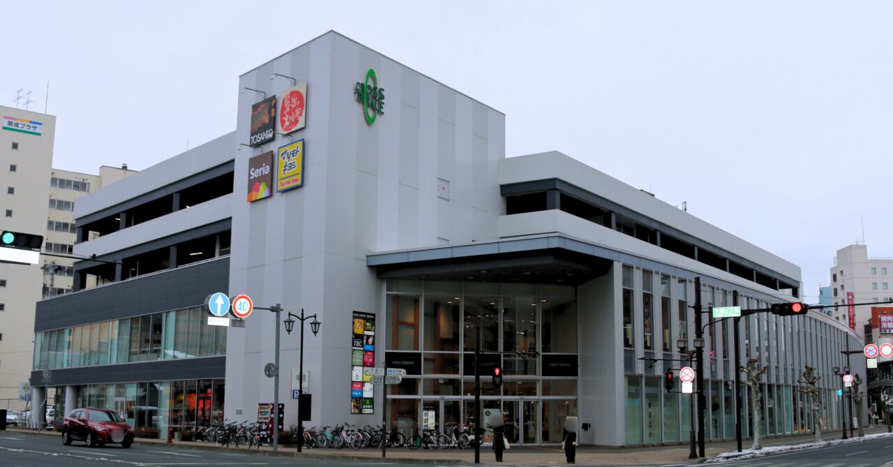 クロステラス外観