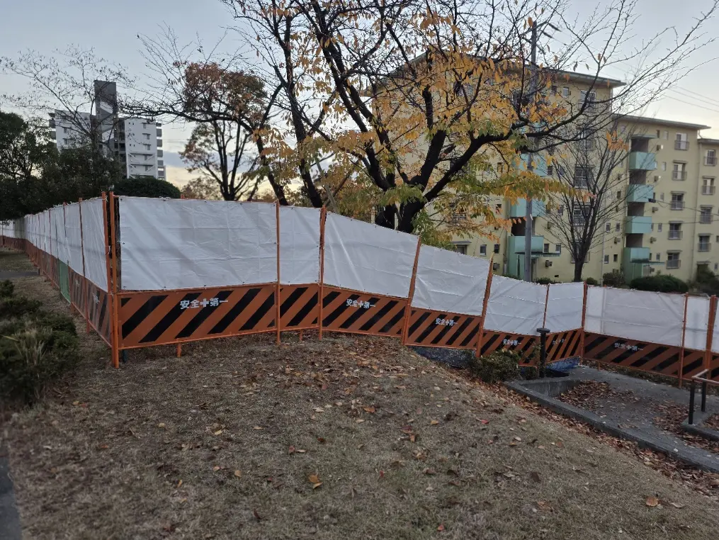 諏訪団地工事に伴う仮囲い