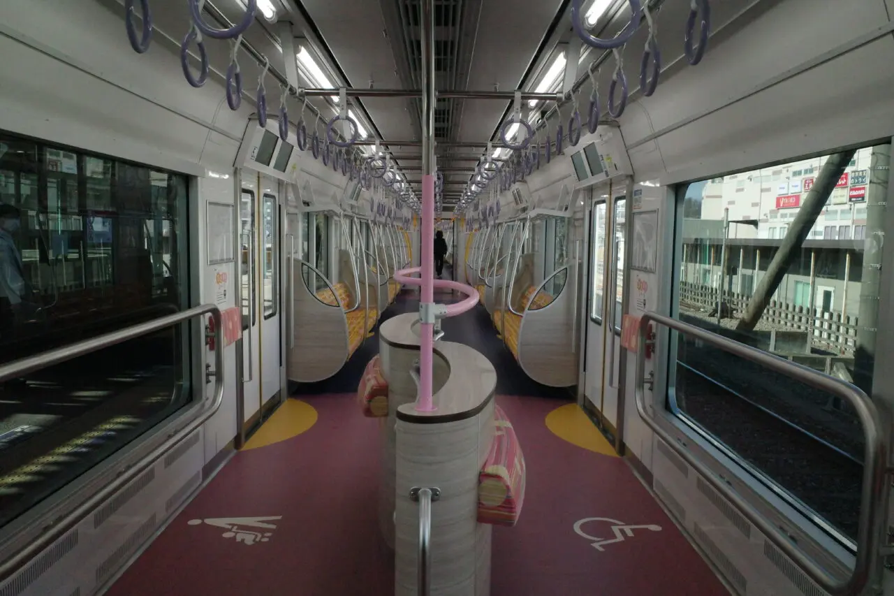 京王2000系5号車に導入されるひだまりスペース