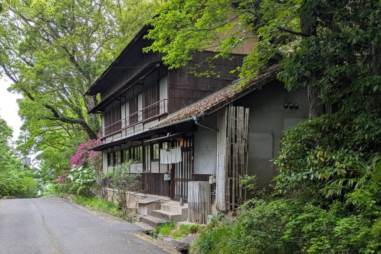 倉敷光作所・斎館の外観
