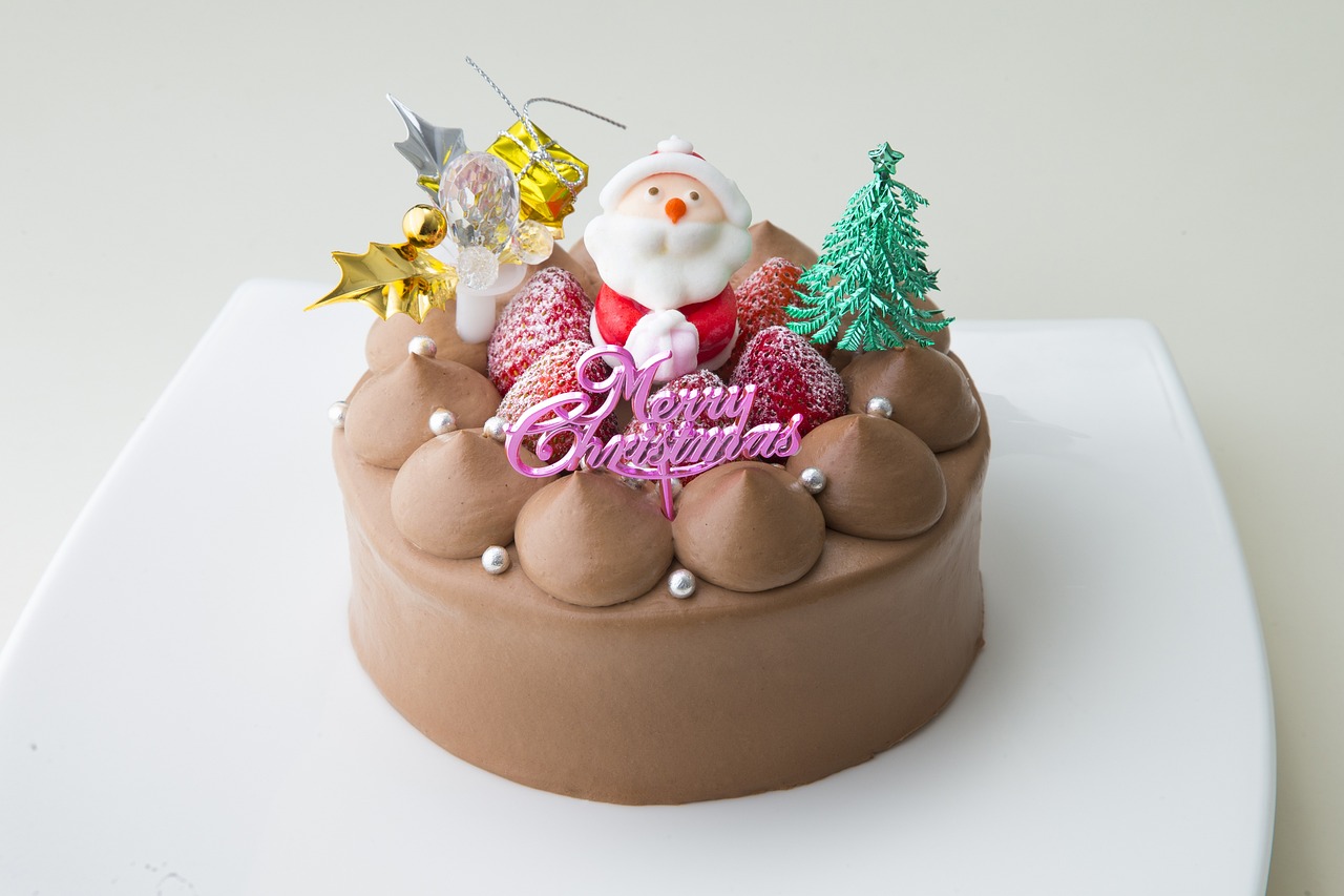 鎌倉市】早くもクリスマス！人気キャラクター「ちいかわ」のクリスマスケーキの予約が全国のセブンイレブンで始まるようです。 | 号外NET  鎌倉市・逗子市・葉山町