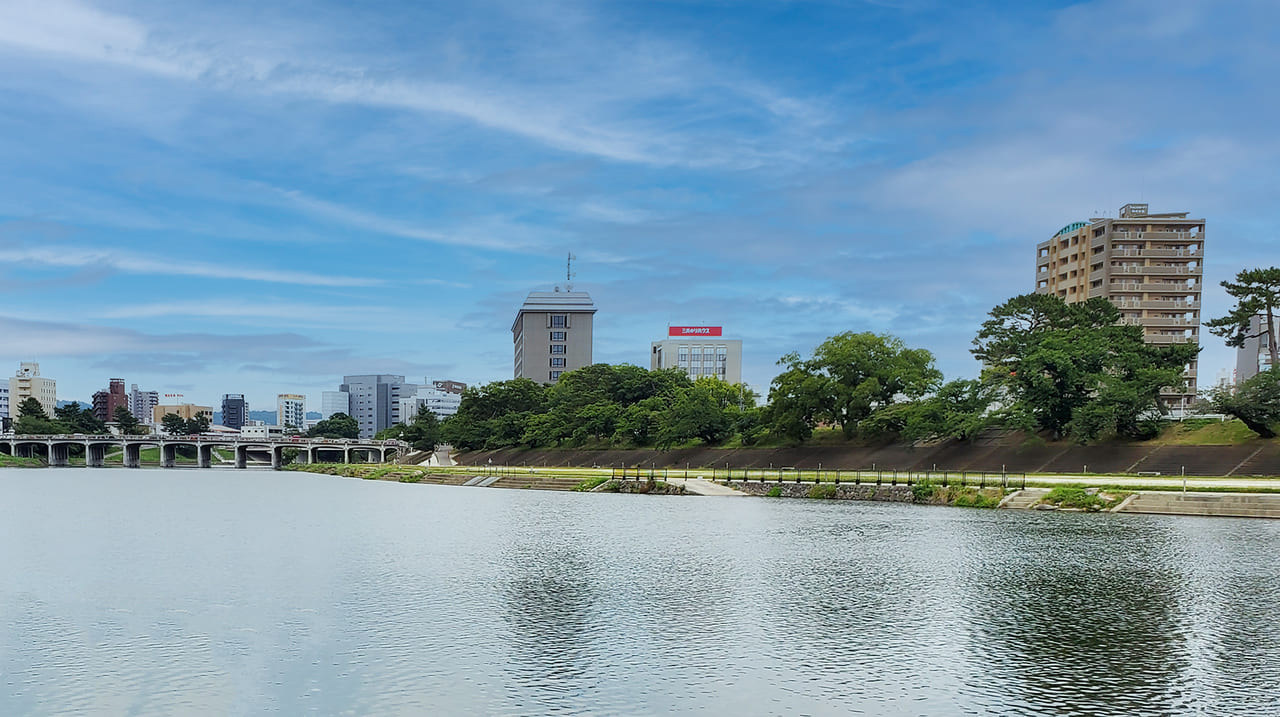 乙川河川敷