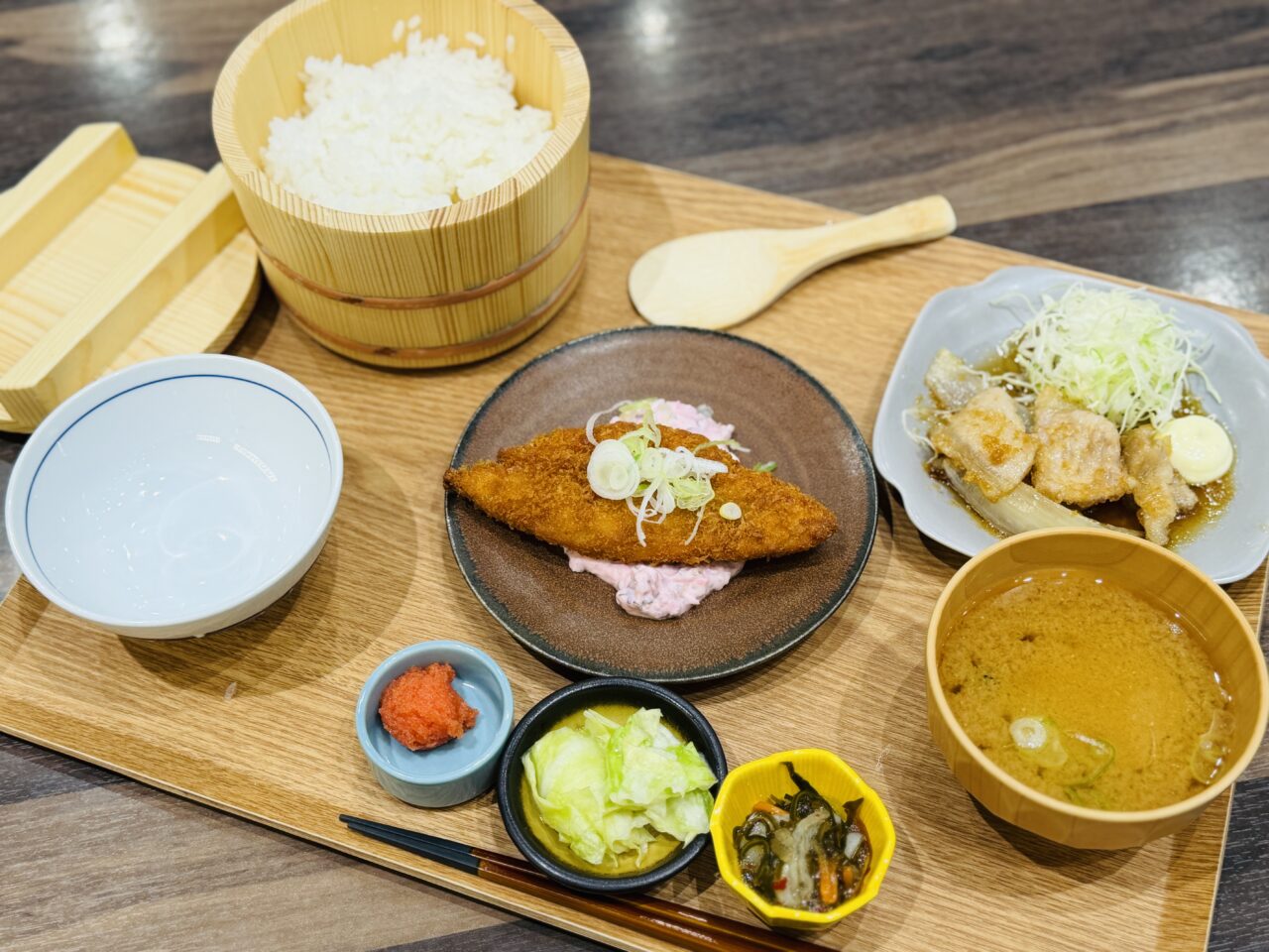 羽釜ごはん穂のかは好きなおかずとご飯のお供を楽しめる定食のお店。レイクタウンkazeのフードコートにあり