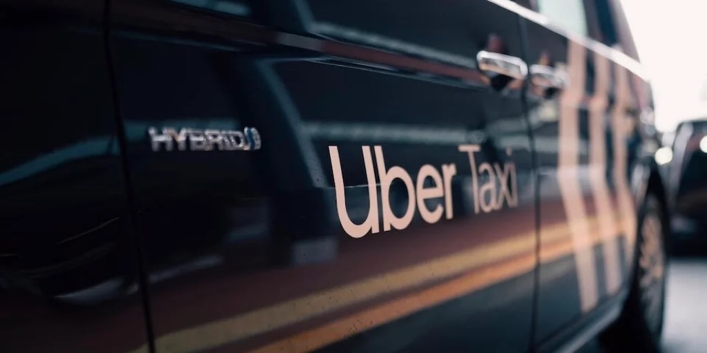 Uber Taxi　埼玉県初サービス