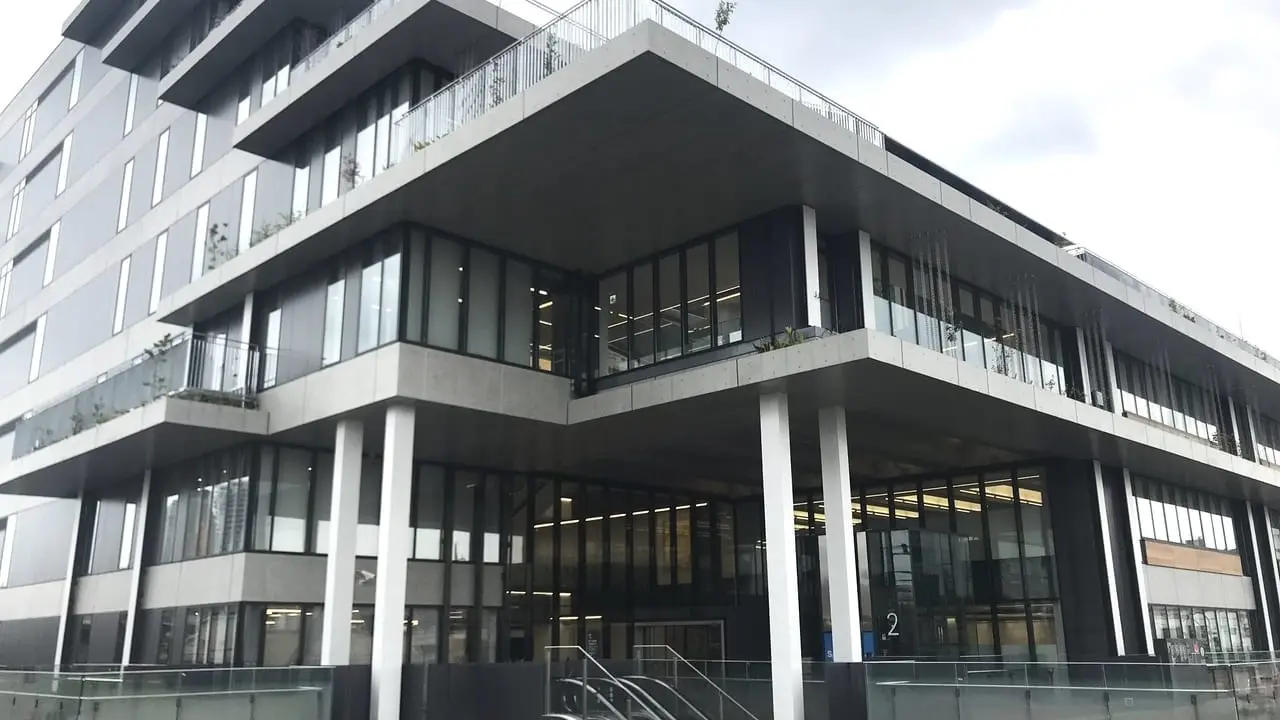 川口市役所新庁舎