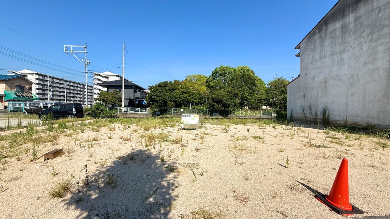 ファッションクリーニング 中国ドライ 三吉町営業所
