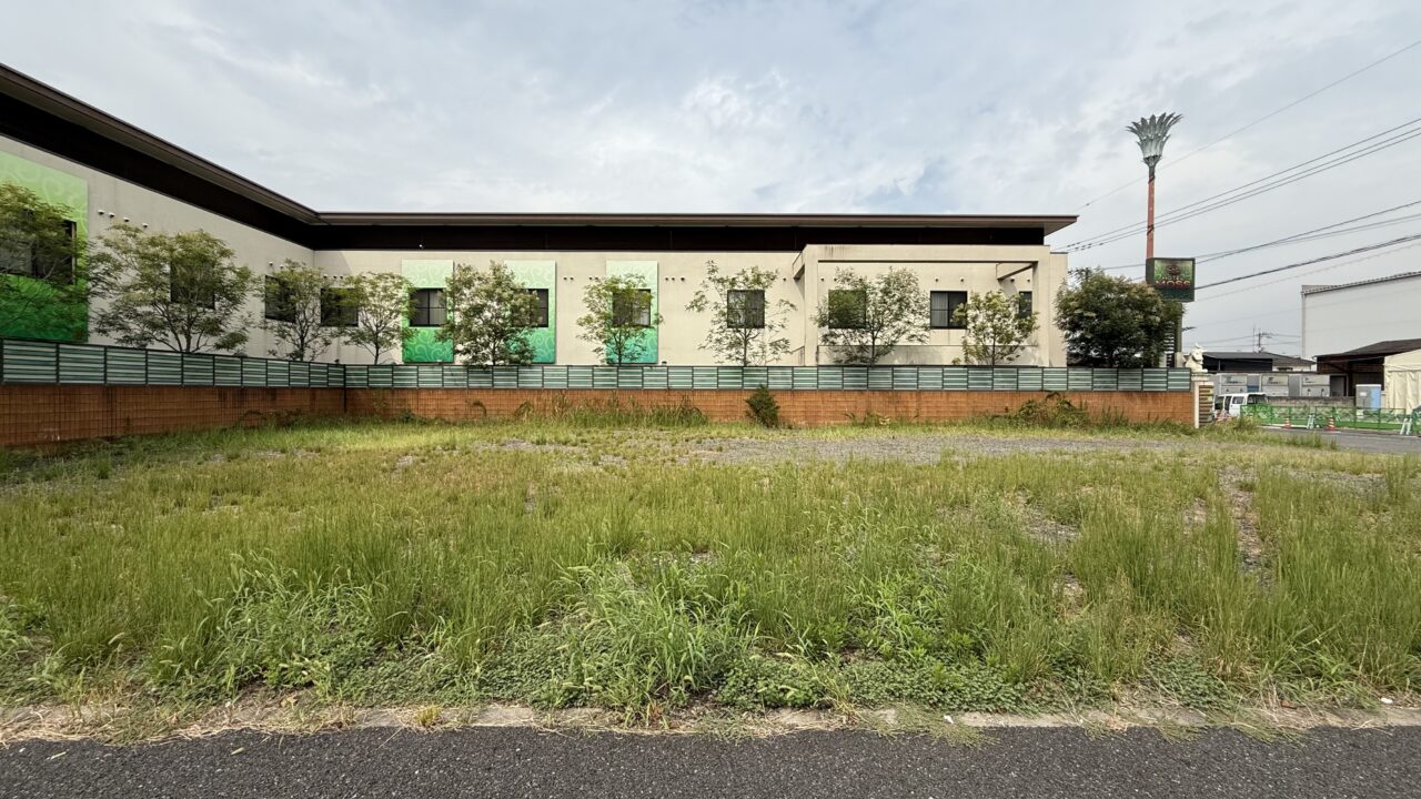 】「HOTEL MOSS」の隣に敷地が貸地