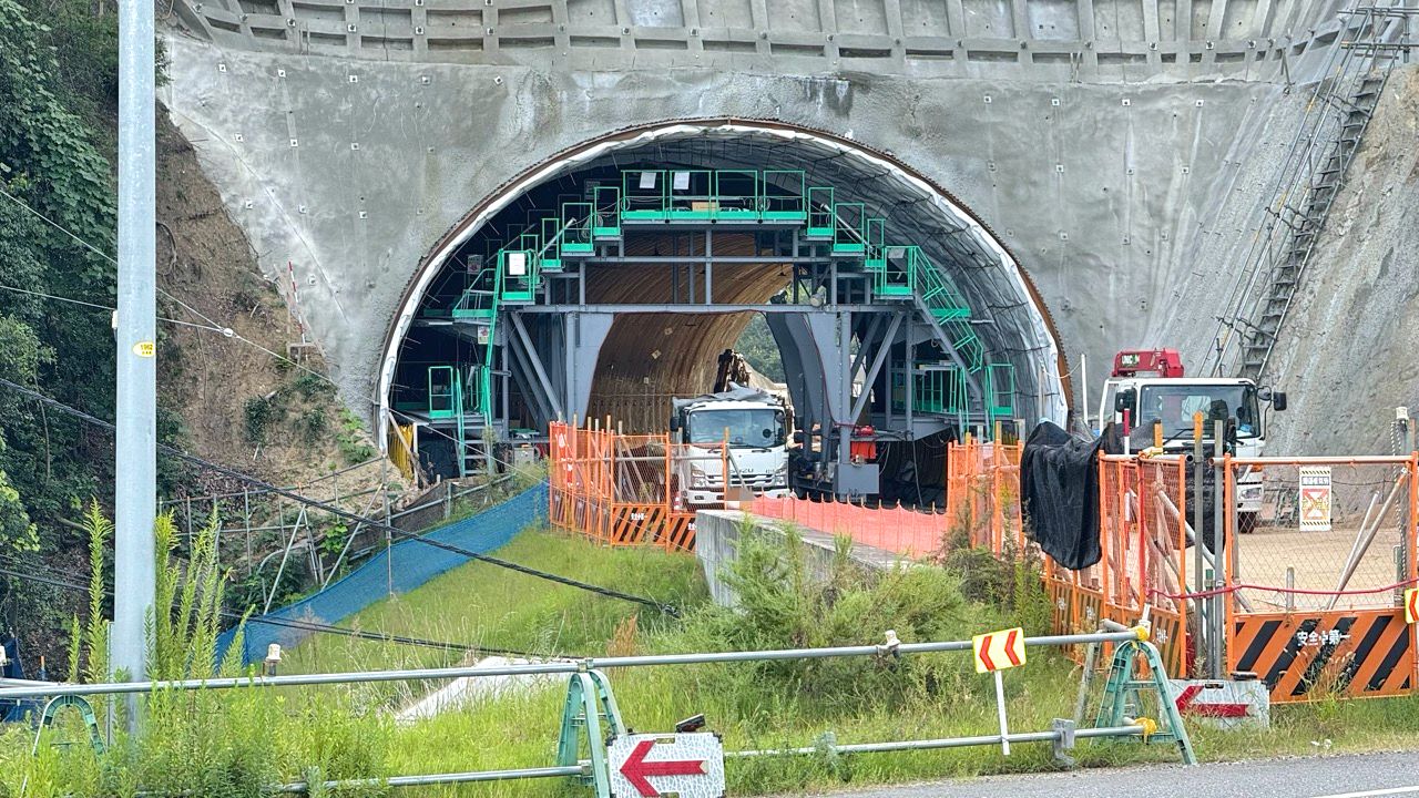 「福山沼隈線」のトンネル工事