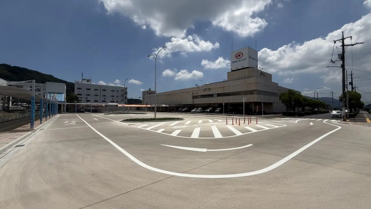 神辺駅 西口広場