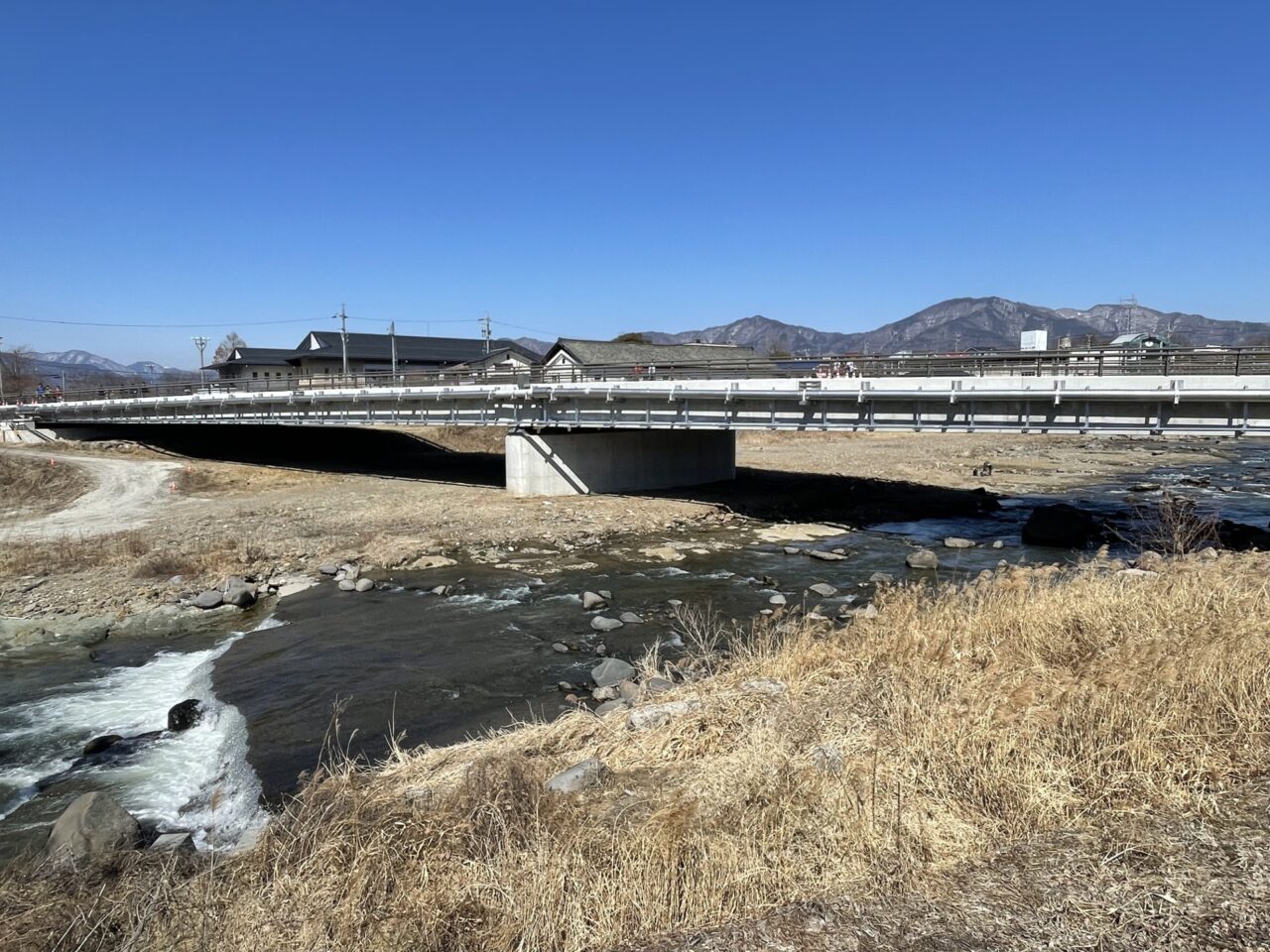 新しい神川橋