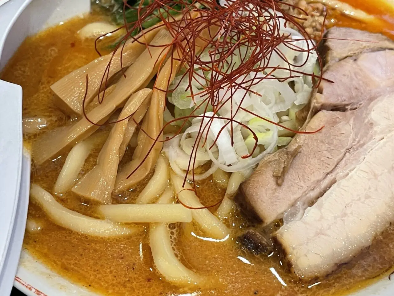 極太担々麺