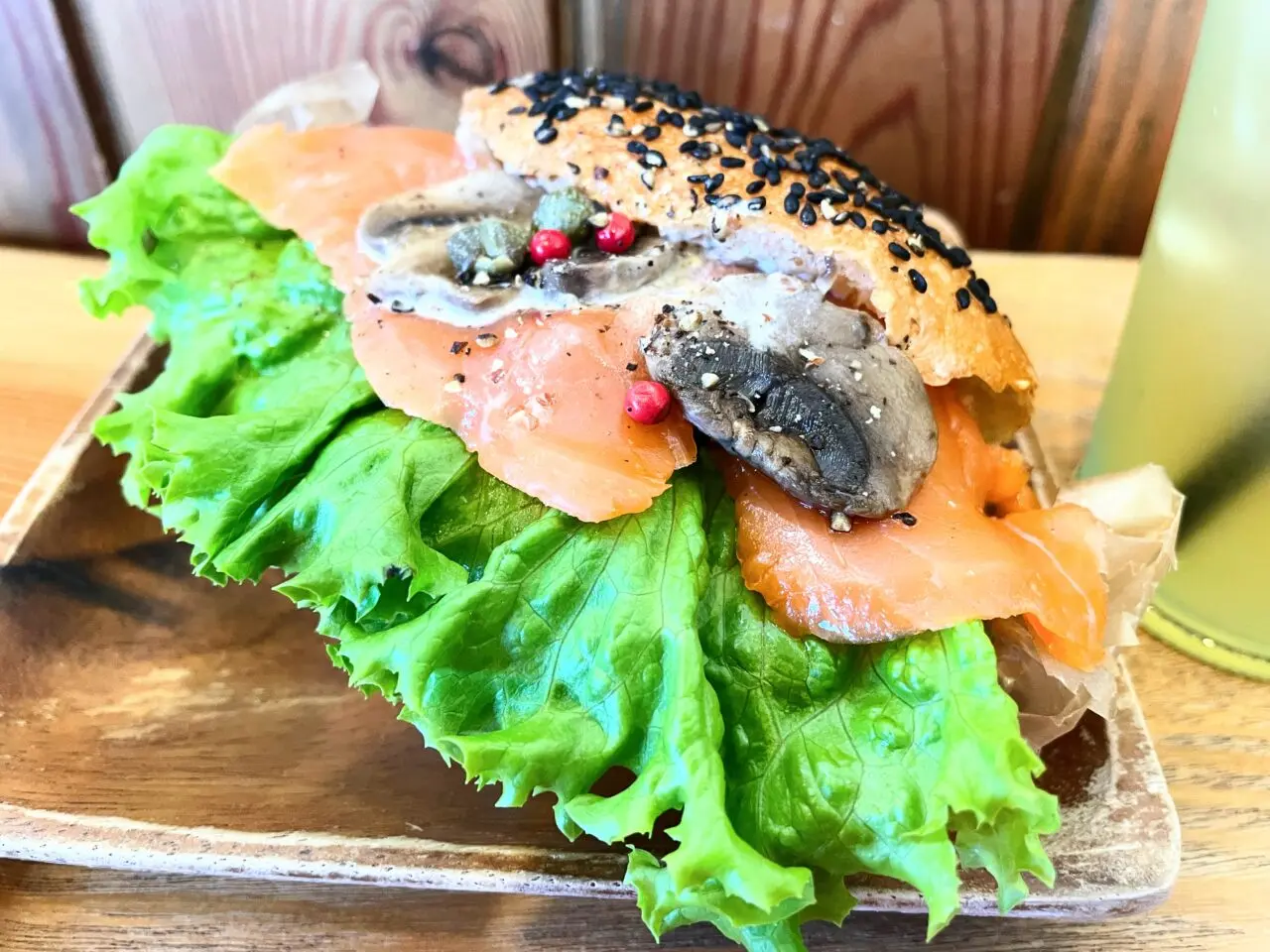 レーブルアンドボンのサーモンクリームチーズパン