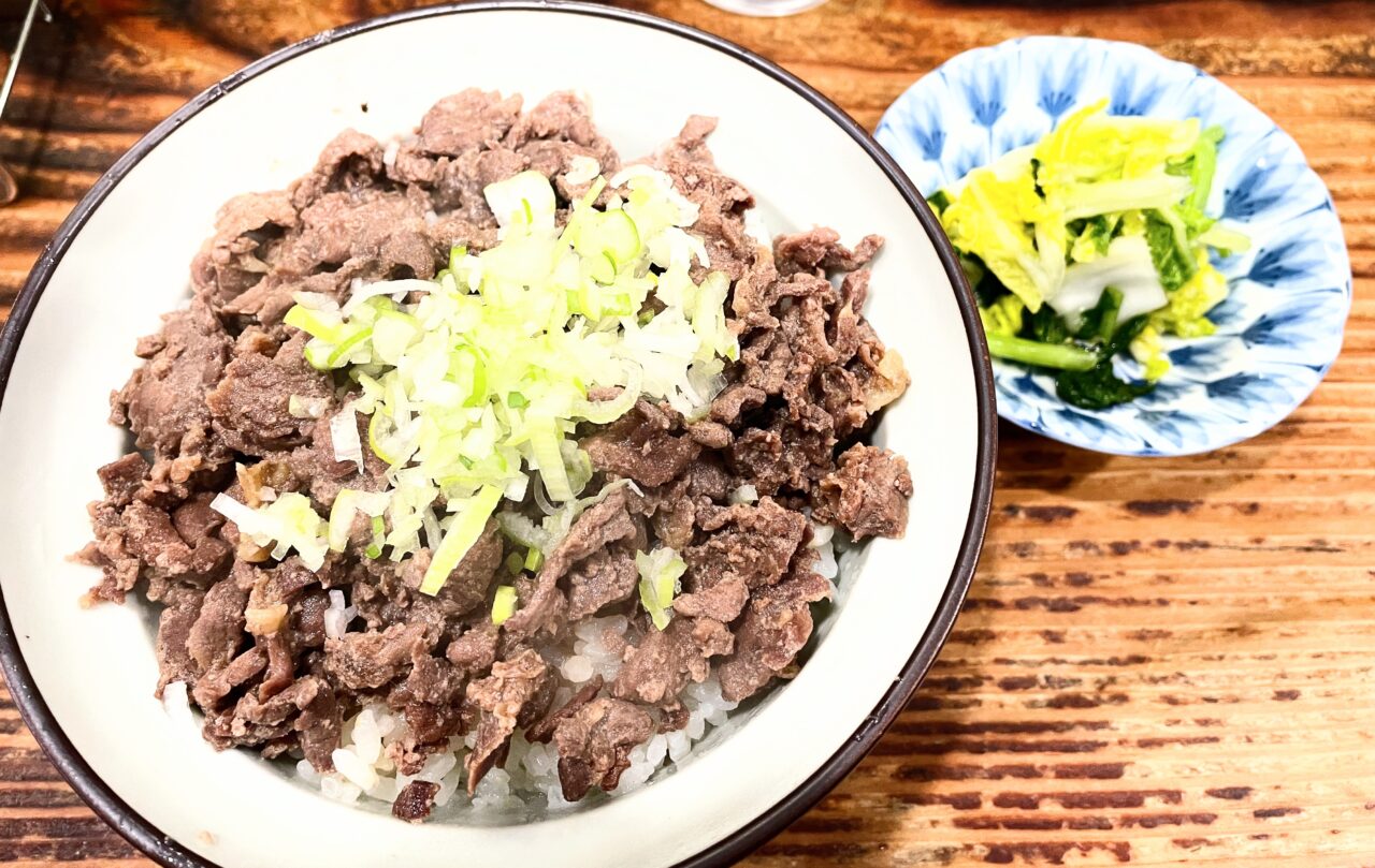 桂の馬肉丼