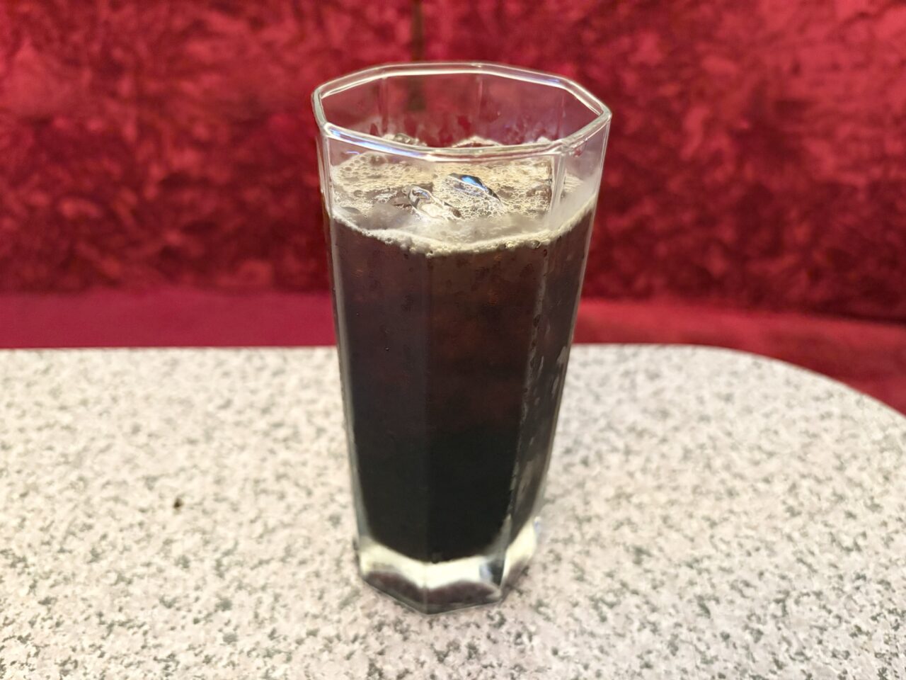 中野にあるカラオケ『バンバン』のアイスコーヒー