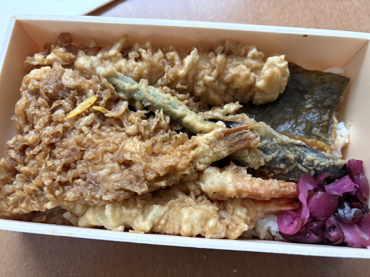 催事出店する天丼、天むすの金子半之助の上天丼