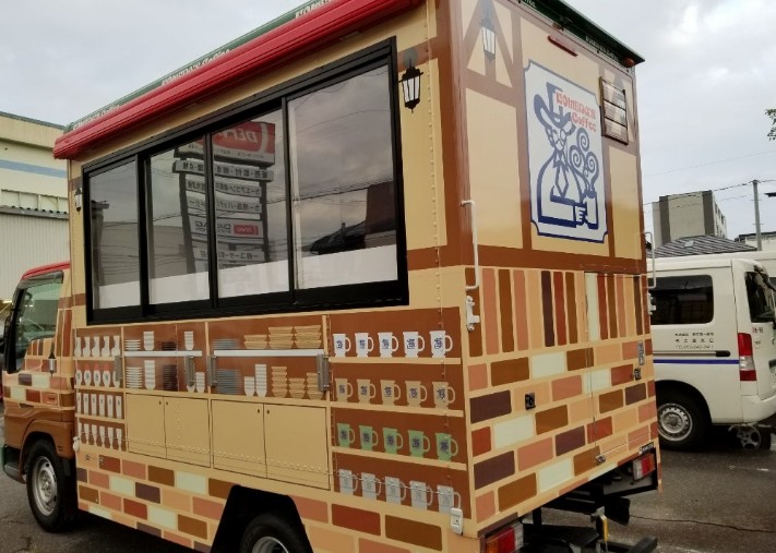 えどりくフリマに出店するコメダのキッチンカー