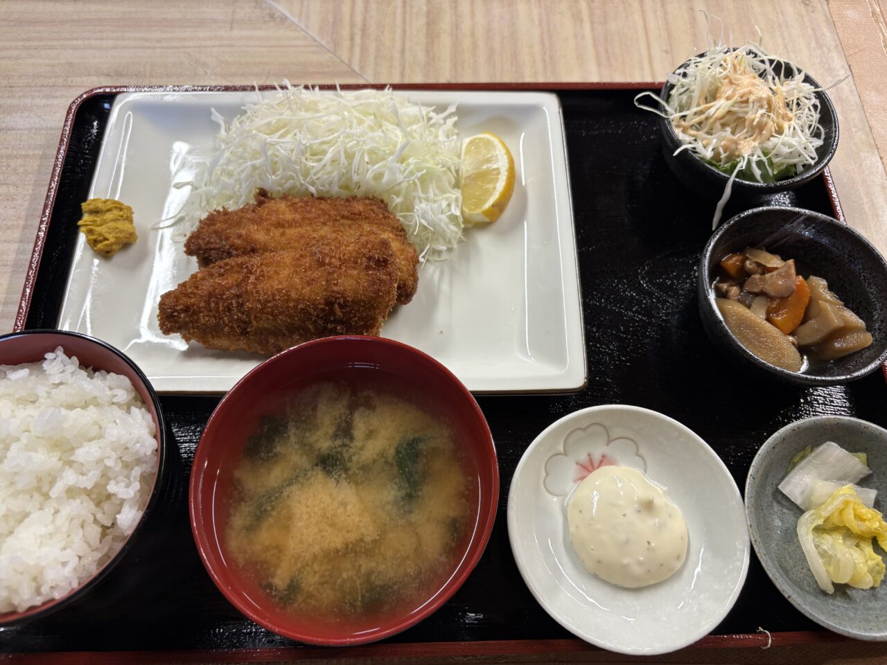 老舗居酒屋「中村屋」でランチ営業がスタート