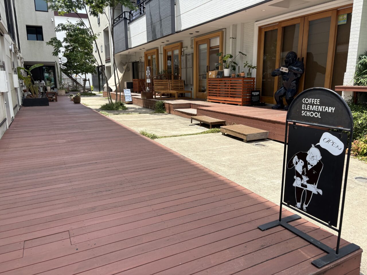 Early Summer Marketが瑞江のマドテラスで開催