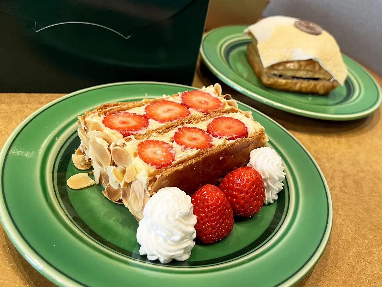 焼きパイとお菓子　オノマトペ