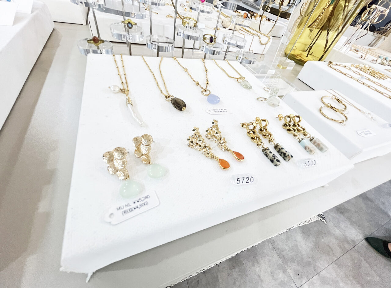 アクセサリー店 MU