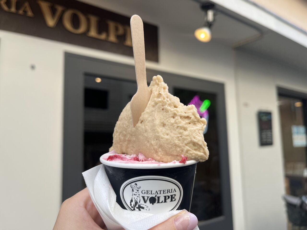 GELATERIA VOLPE (ジェラテリア ボルペ)