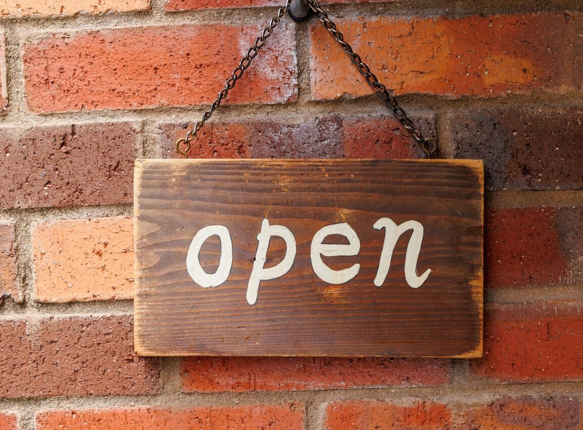 ステーキとカフェ　石倉家　〒089-0354 北海道上川郡清水町御影本通１丁目５−１　JR御影駅　ステーキ　カフェ　ハンバーグ　帯広グルメ　ランチ　十勝グルメ　十勝若牛　スペシャルプライス　割引　10％OFF　冬季休業　2026年3月18日（水）まで　ステーキ１０パーセントオフ　Instagram　ドライブ　清水　御影　国道38号線　セブン-イレブン 十勝御影店　清水町 御影公民館　お客様還元としてステーキご注文の方に会計より10%OFF　オープン　新規オープン　開店　新規開店　期間限定販売　期間限定オープン　100日限定　2026年3月7日（土）オープン　〒089-0357 北海道上川郡清水町御影南１線57−４３　とんかつのみしな　敷地内　　冷凍チーズケーキ専門店　100日シリーズ「穴あきチーズケーキ」が帯広十勝地区清水町に初登場！　全国の催事で話題沸騰 100日だけのチョコクロワッサンで知られるTonyBake　 100日シリーズ　穴あきチーズケーキ　十勝初登場 帯広十勝地区清水町に登場 思わず写真を撮りたくなる“穴あき”ビジュアル SNSを中心に話題　大人気チーズケーキ　100日限定販売 北海道産クリームチーズを使用 砂糖は一切使わず　甘さははちみつだけ 濃厚なのに後味は軽く なめらかな口溶けが広がる贅沢な味わい 日頃のご褒美 家族や友人へのお土産　 ちょっと特別なチーズスイーツ　フレーバーラインナップ　プレーン　極み抹茶（京都・宇治抹茶一番摘み使用）チョコ（2種のチョコレート使用）　いちご（果肉入りでほんのり甘酸っぱい） ヨーグルトアイス 無添加のスープ&ベーグルのお店　Sip Sip　（しぷしぷ）がオープン　グランドオープン　間借り営業　冬季限定　2025年12月3日（水）オープン　テイクアウト専門店　とかちマッシュ　十勝川西長いも　なまら十勝野の“恋するマロン”　Café&Bar fleur　カフェ＆バー　フルール　〒080-0018 北海道帯広市西８条南６丁目７ 帯広市西8条南6丁目7番地 ディステリア京屋1F　2025年10月1日（水）　オープン　グランドオープン　新規開店　新規オープン　開店　お昼　ランチ　11:00〜15:00　LO14:30　帯広ランチ　帯広グルメ　パスタ　お茶　夜　バー　夜パフェ　青色とポニー　新規開店　新規オープン　開店　オープン　帯広市　鹿追町　ベジタリアン　ヴィーガン　レストラン オーガニック　カフェ　青空とポニー　青ポニ　ベジタリアン料理　雑穀料理　天然調味料　手作りごはん　イメージ　帯広市　芽室町　新規オープン　新規開店　開店　オープン　グランドオープン　ドーナツのお店　Mélanger Labo.　メランジェラボ　メムロピーナッツ　さつまいも　ドーナッツ　スイーツ　お菓子屋さん　ドーナツ　芽室町役場　芽室駅　駐車場　地元食材　〒082-0011 北海道河西郡芽室町東１条２丁目７−２　メニュー　焼き上がり　売り切れ　フィナンシェドーナツ　チョコドーナツ　ホワイトチョコドーナツ　メムロピーナツ　メニュー