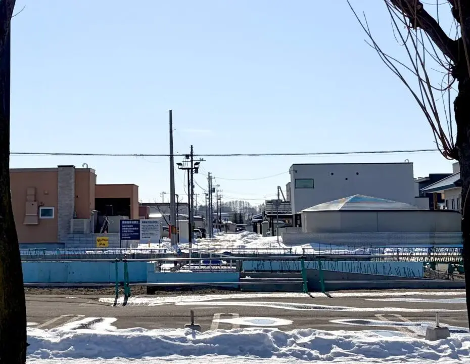 はま寿司　はま寿司 帯広西店　〒080-0028 北海道帯広市西１８条南４丁目１−２４　新緑通り　株式会社ゼンショーホールディングス　建設中　駐車場内　新築工事　なか卯　すき家　はま寿司　COCO'S　ジョリーパスタ　かつ庵　ロッテリア　ゼッテリア　ヴィクトリア　オープン　新規開店　新規オープン　開店　グランドオープン　プレオープン　2026年