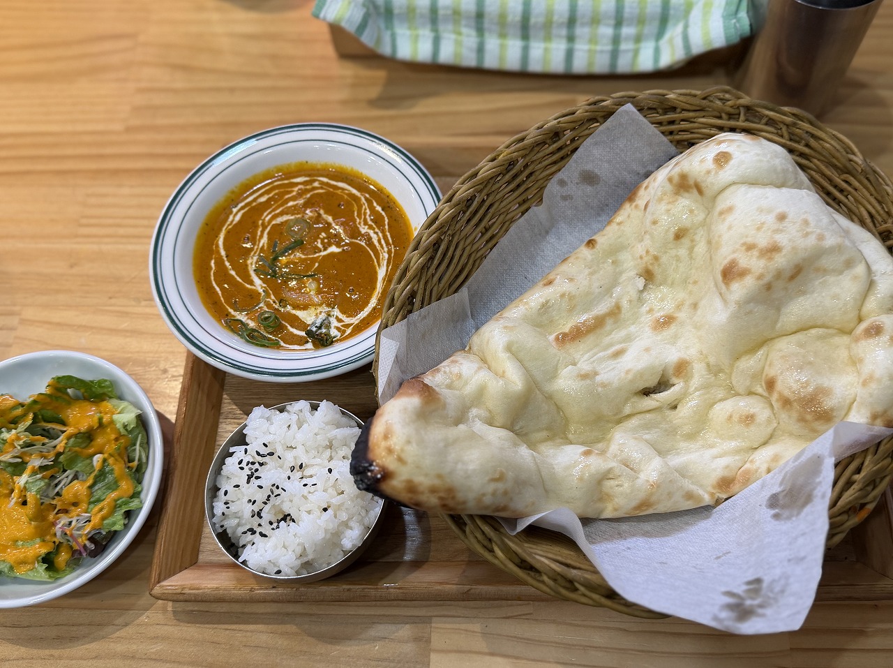 【神戸市東灘区】本格インドカレー店「Asian Kitchen PAR（パール）」岡本店 ナン食べ放題付きで、1,100円って安すぎる～♪
