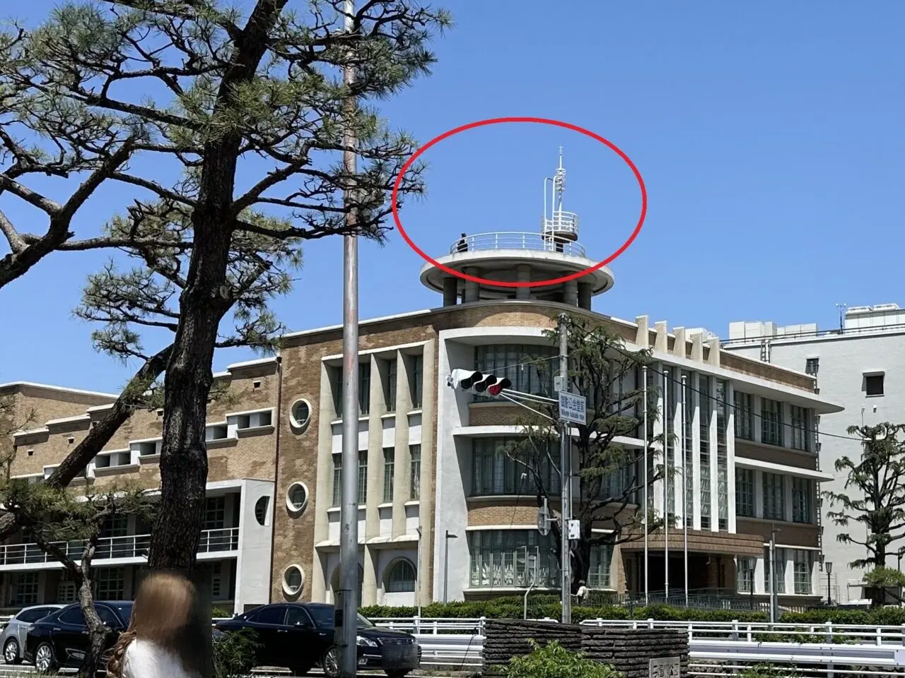 【神戸市東灘区】激レア体験！「神戸市立御影公会堂」の屋上からさらに展望台へ。＜神戸建築祭2026＞
