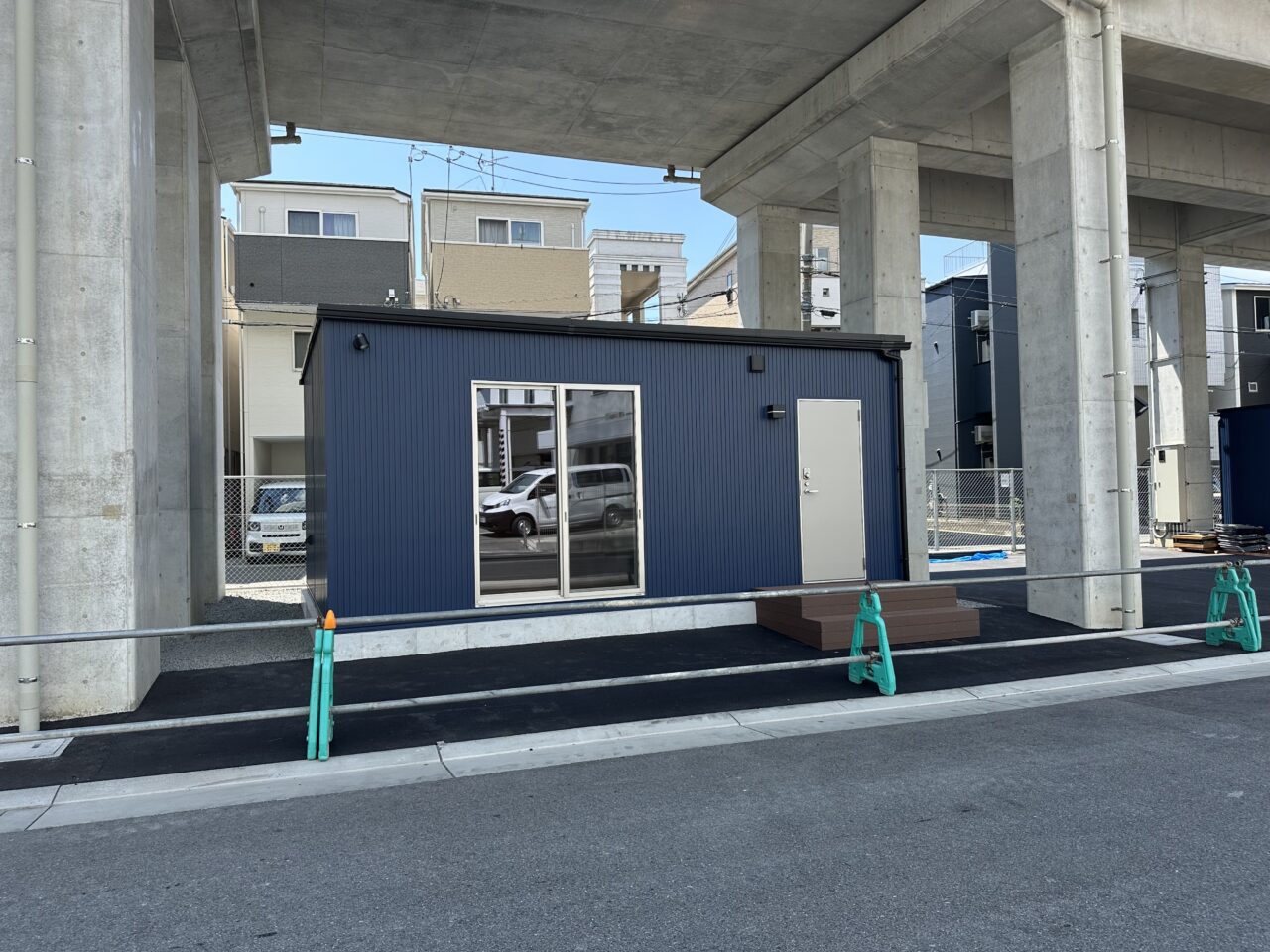 【神戸市東灘区】阪神高架下に“第3の部屋”誕生！ 9月末まで半額で1時間598円～？！レンタルスペース「AddROOM 神戸東灘」が8月7日オープン！