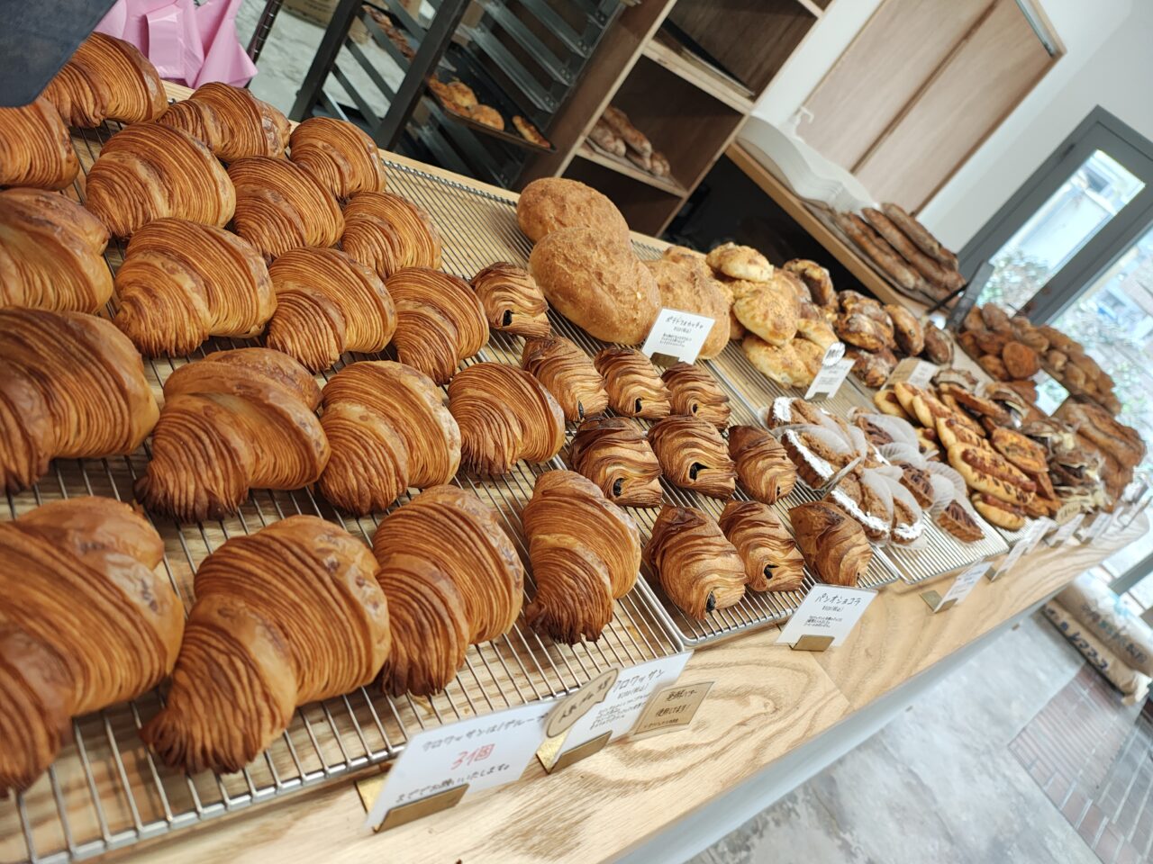 2026年3月パン屋 モメンタム