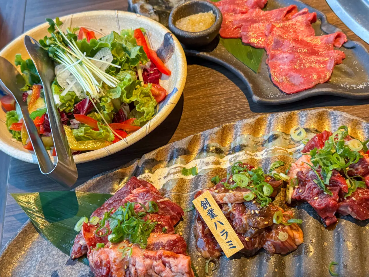 天王寺にあるハラミ発祥の松屋のセット