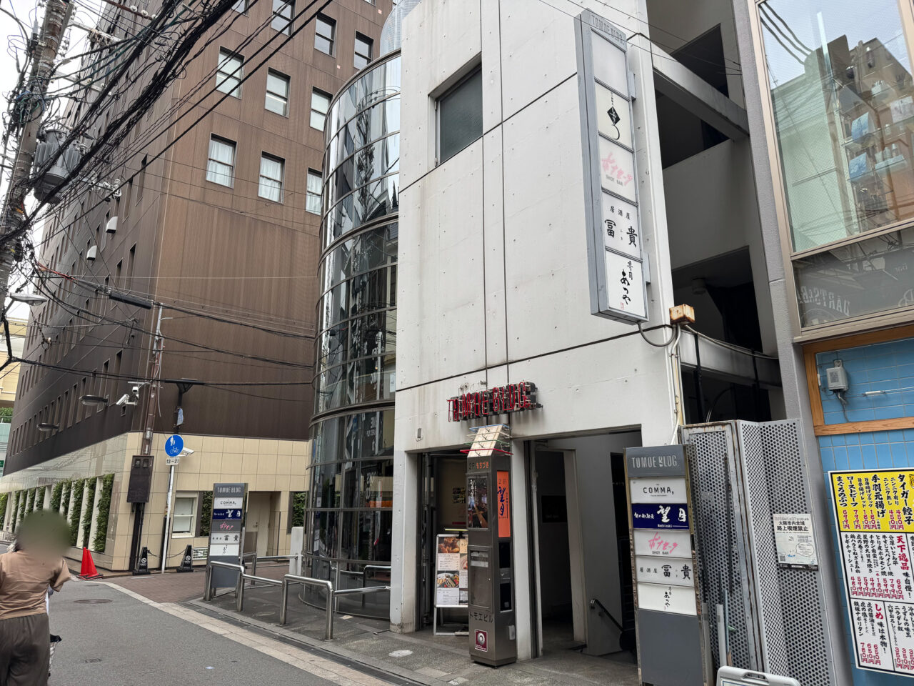 「サカナのめしや 天端」の系列店となる新店舗「ニ刻（ふたとき）」がオープンする巴ビル
