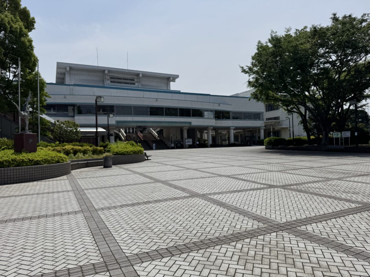 【藤沢市】2025年11月に藤沢市民会館で公開収録された、NHK『The Covers 湘南フェス』が、2026年1月4日、11日にBSで2週連続放送されます♪