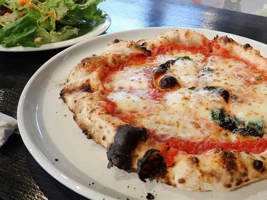 2025年12月にオープンの川越のピザの専門店『トラペツィオ』