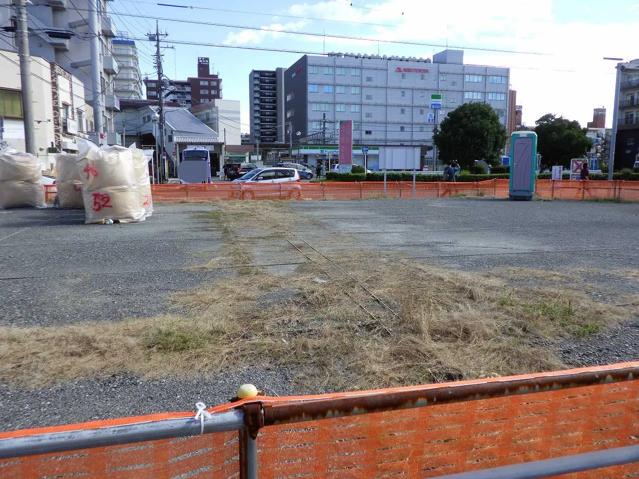 2026年9月に工事が進められている川越の南大塚駅の駅前の様子