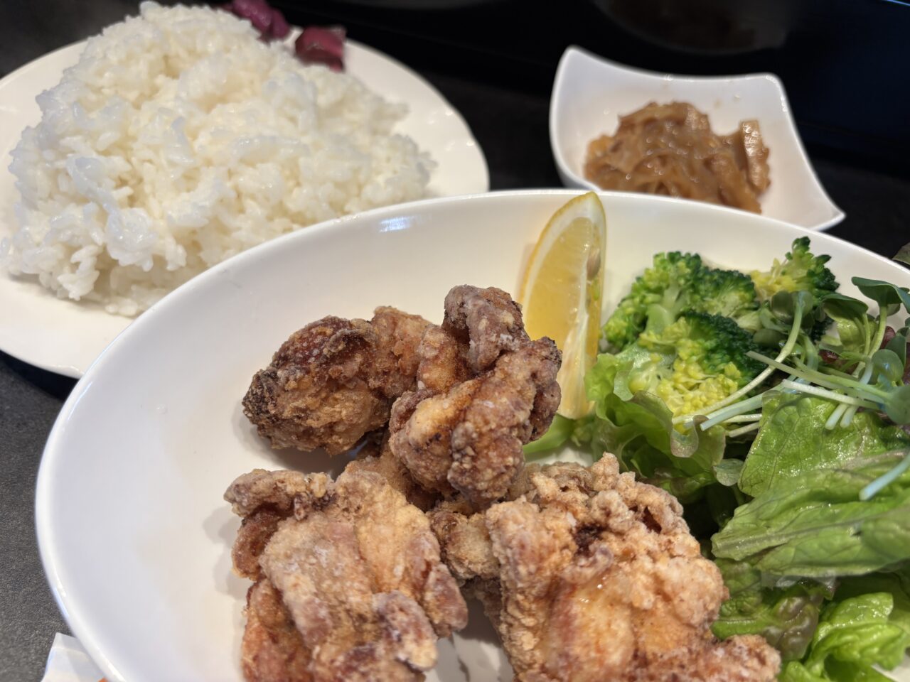 鉄板焼き韓国料理やま料理