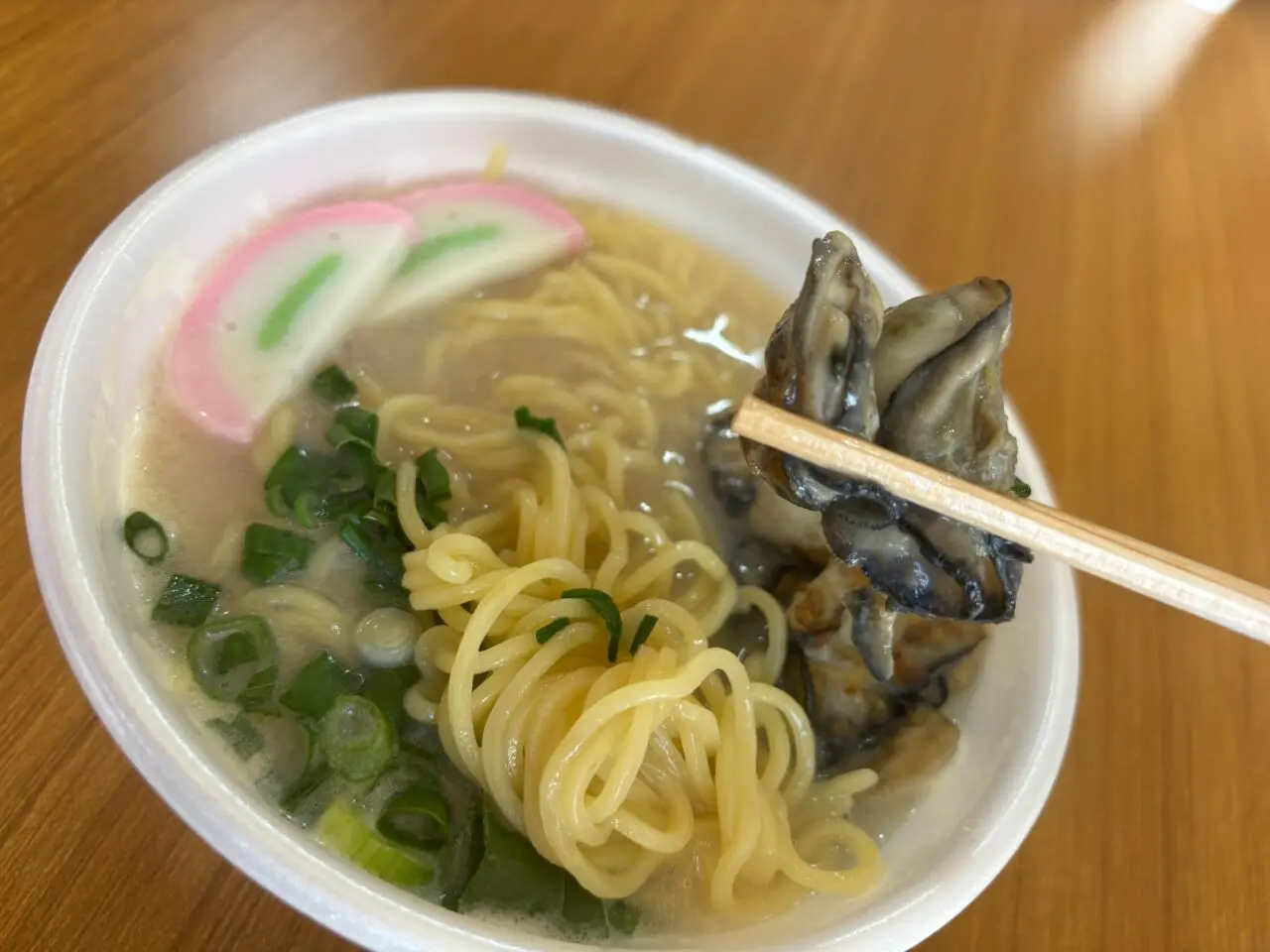 漁師直営牡蠣ラーメン　恵比寿丸ラーメン